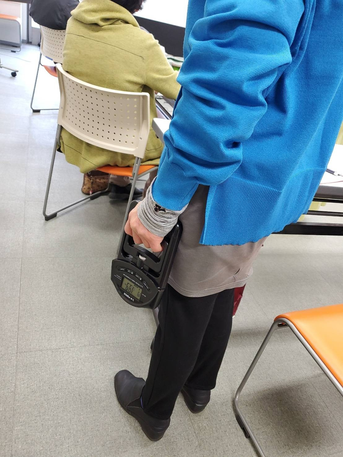 握力測定の練習